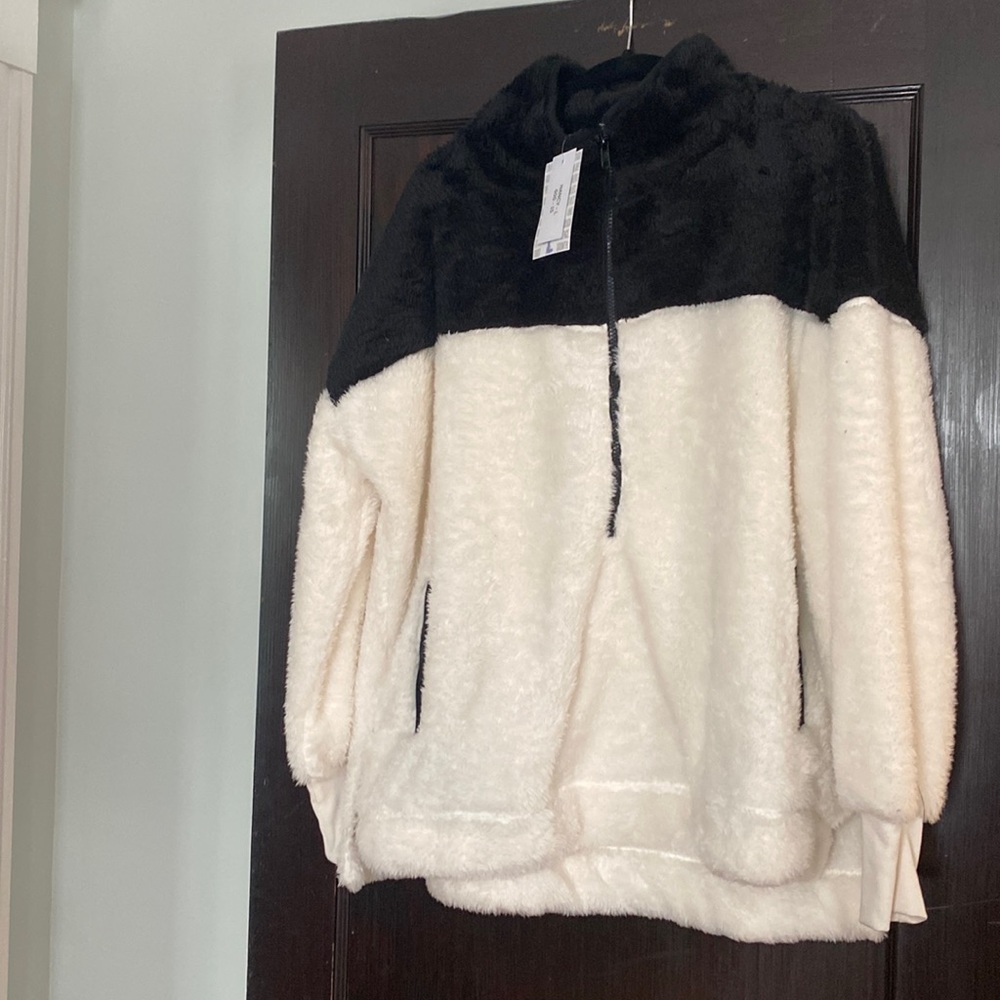 Lularoe Nancy half zip pull over